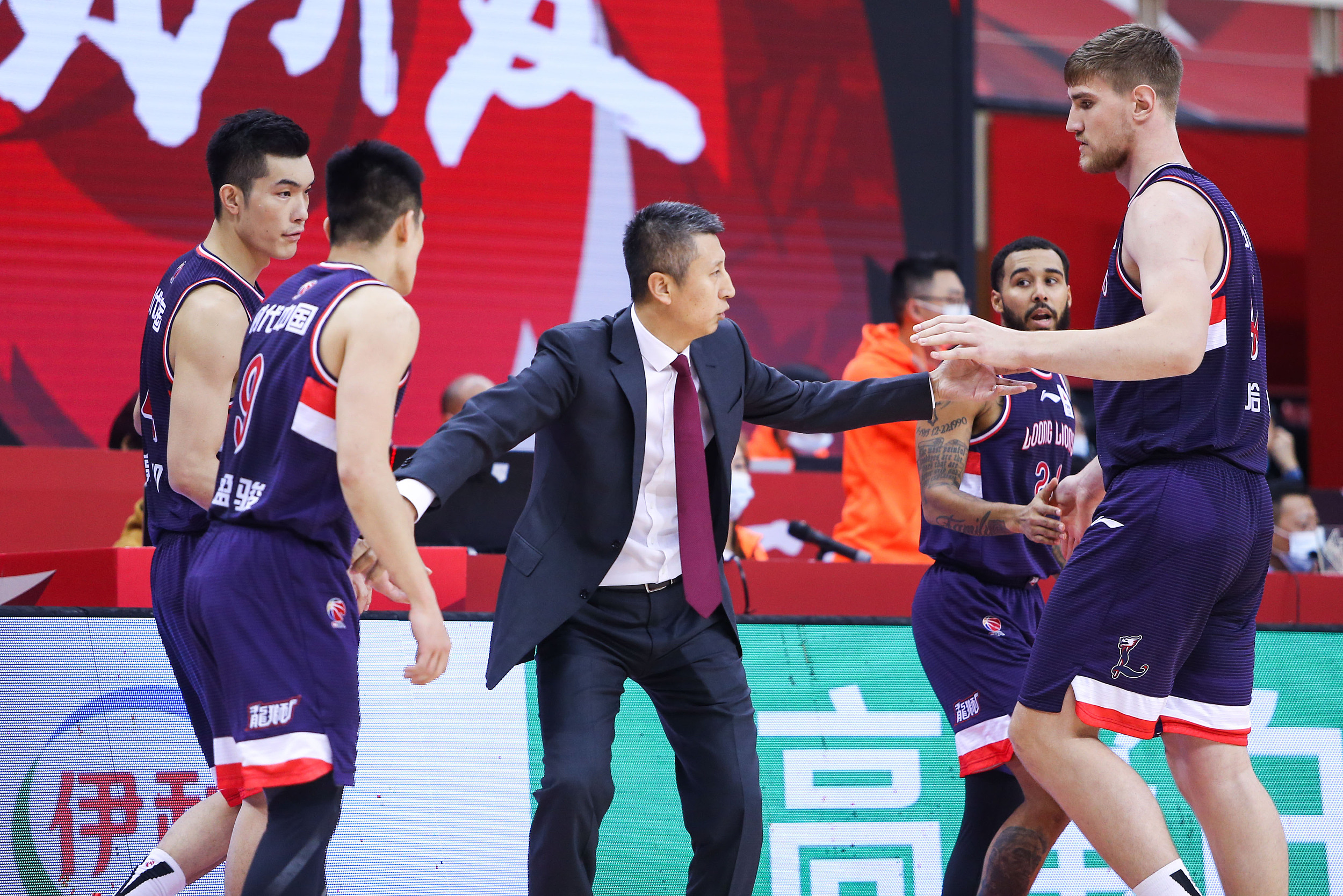 中国职业篮球联赛球员士气高涨 中国职业篮球联赛球员士气高涨