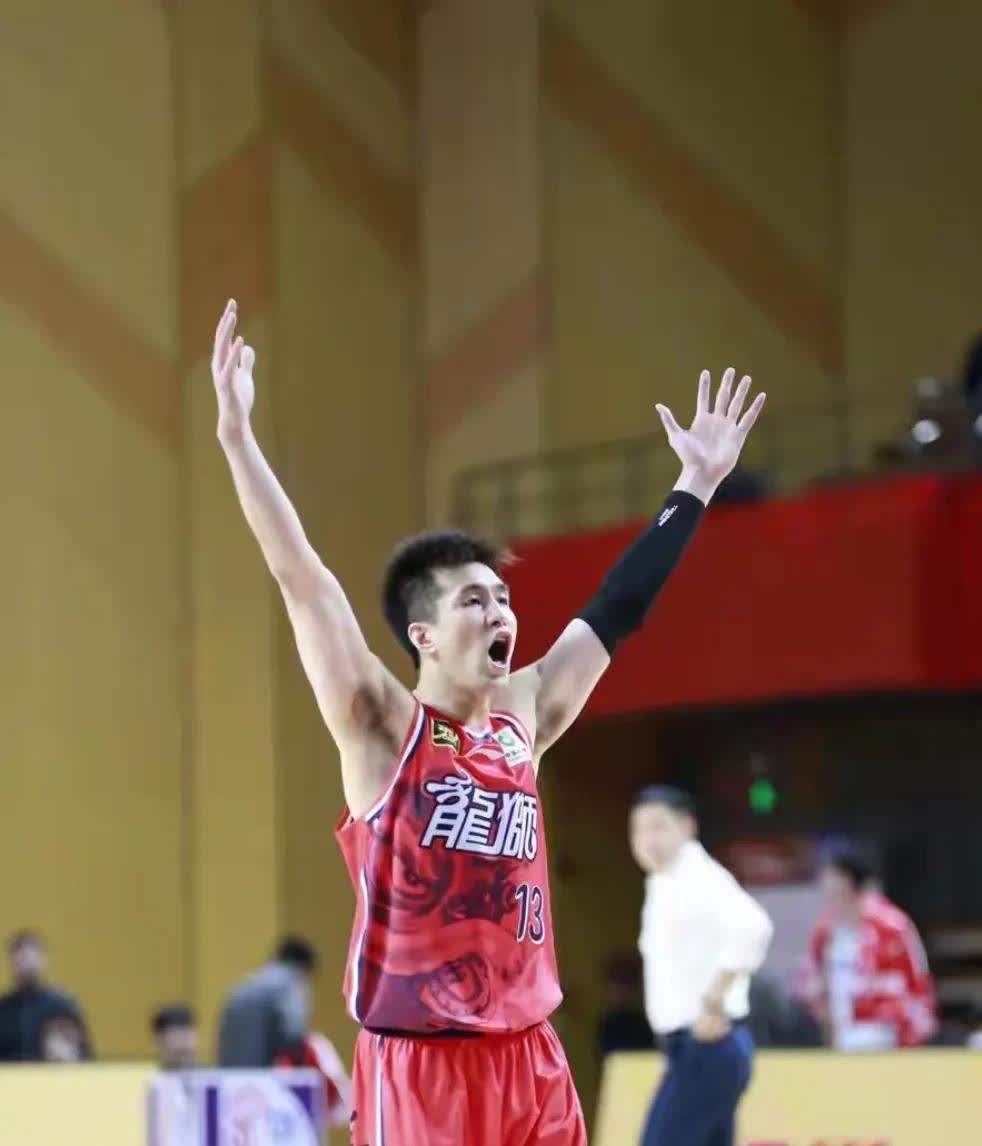 中国职业篮球联赛球员士气高涨 中国职业篮球联赛球员士气高涨
